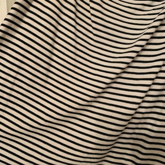 Black & White Striped Dress - Picture 5 of 8